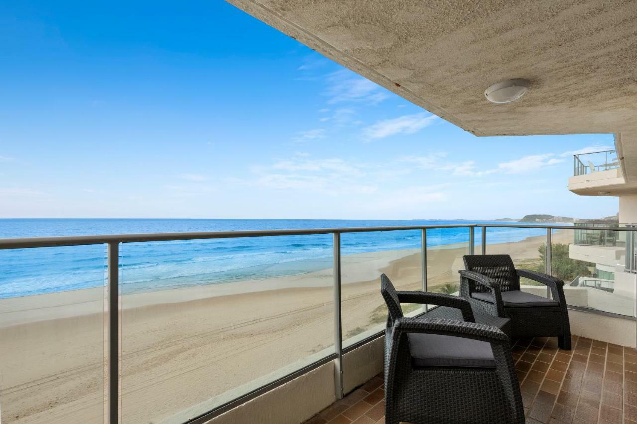 Foreshore Beachfront Apartments Голд-Кост Екстер'єр фото