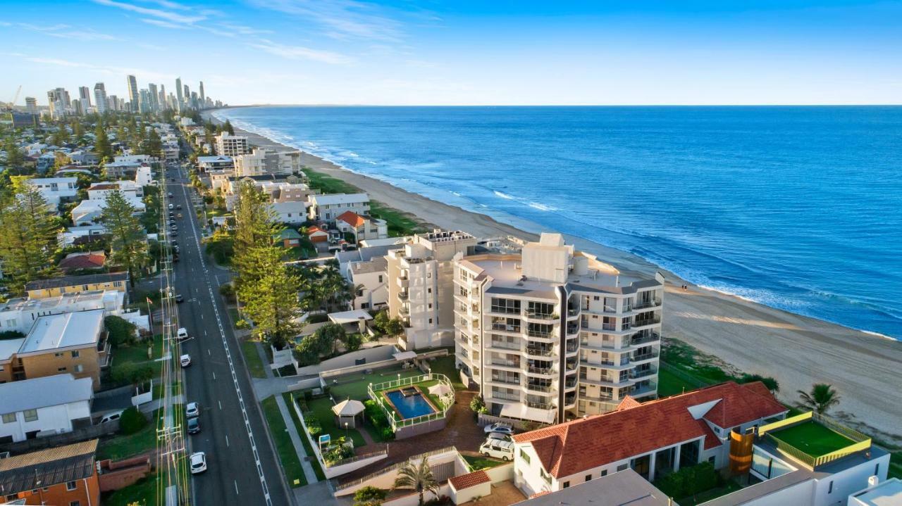 Foreshore Beachfront Apartments Голд-Кост Екстер'єр фото